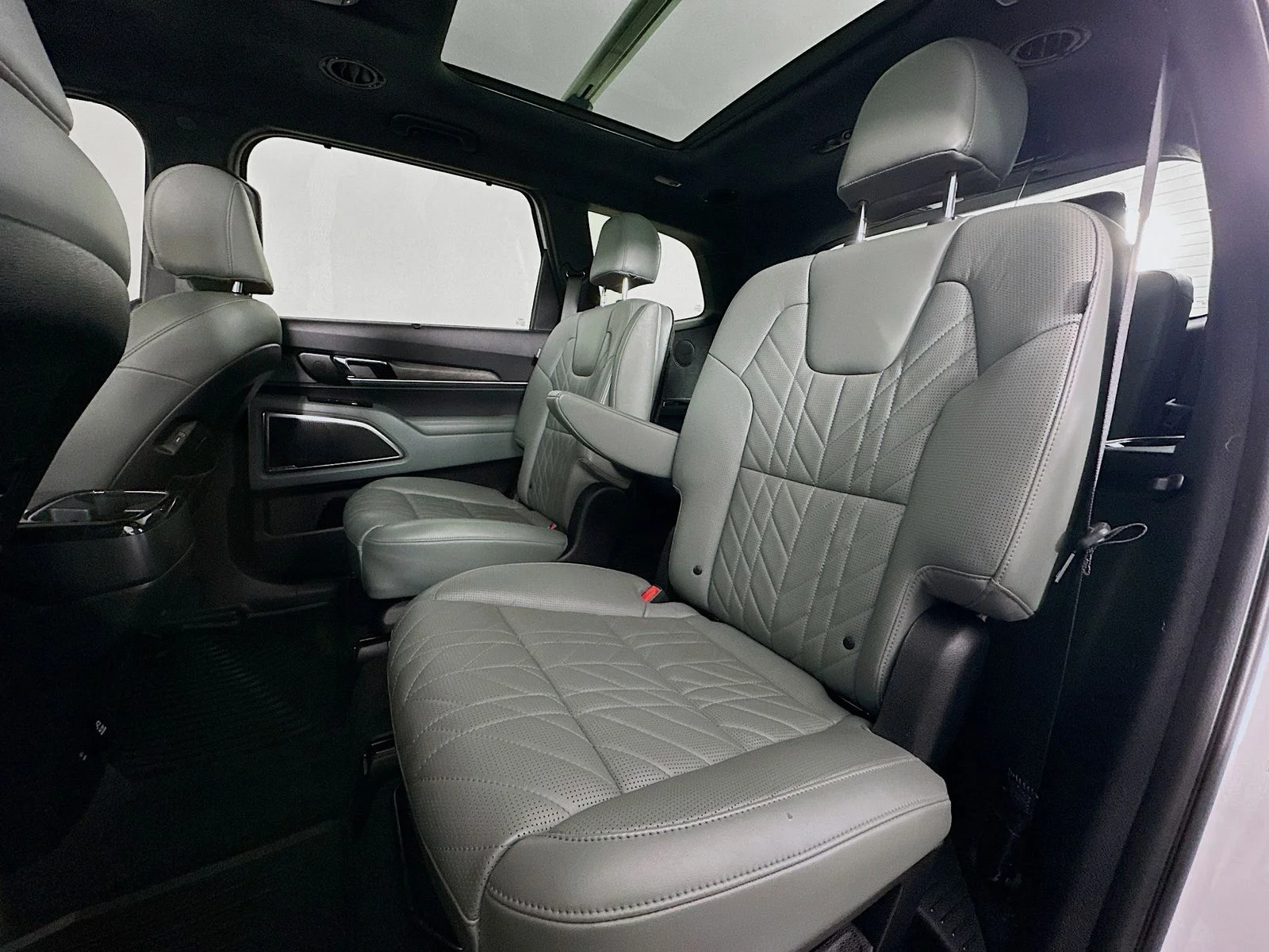 Used 2023 Glacial White Pearl Kia SX-Prestige X-Pro image 27