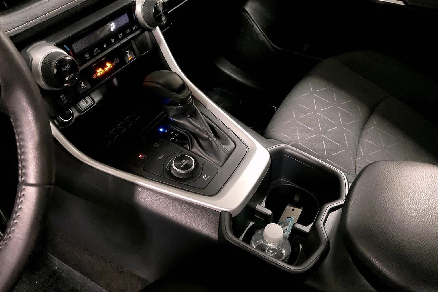 Used 2025 Army Green/Midnight Black Metallic Toyota Hybrid Woodland image 16