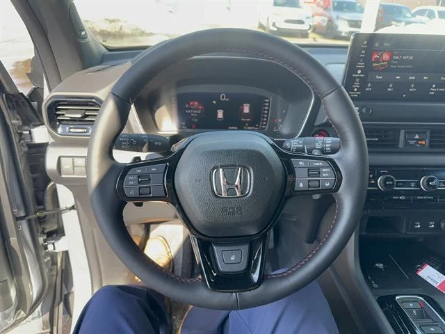 2026 Honda Pilot Black Edition - Photo 13