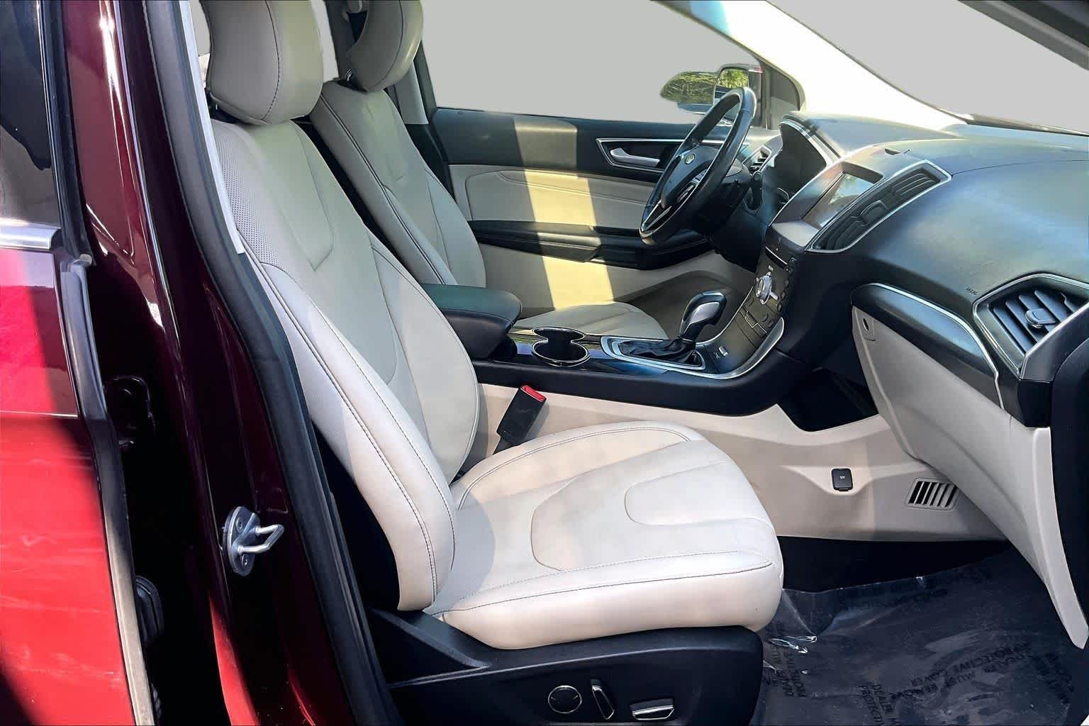 Used 2017 Burgundy Velvet Metallic Tinted Clearcoat Ford Titanium image 8