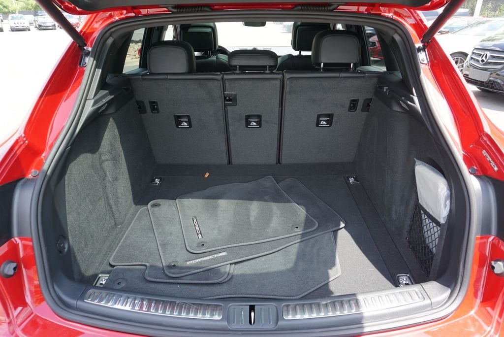2025 Porsche Macan Base - Photo 19