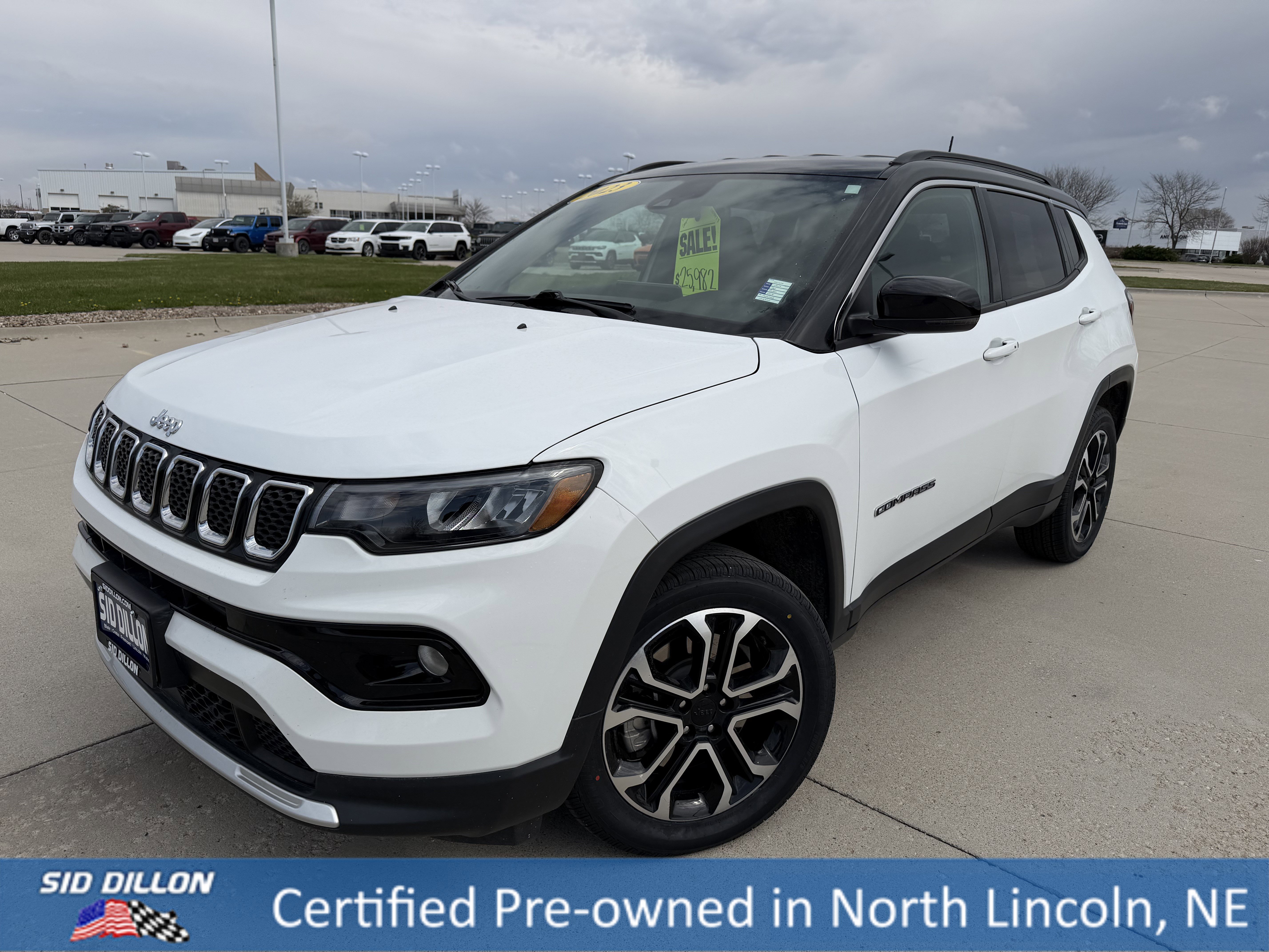 2023 Jeep Compass Limited 4X4's photo