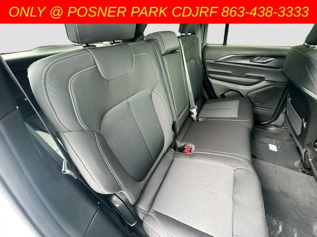 New 2026 Bright White Clear-Coat Exterior Paint Jeep Laredo image 26
