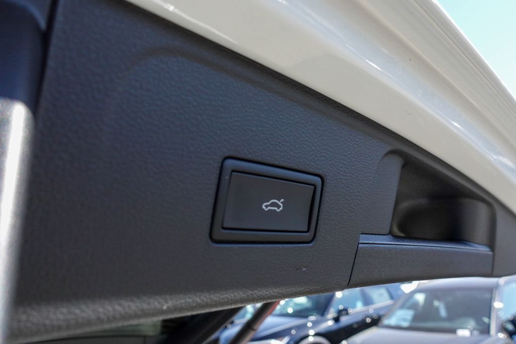 2026 Volkswagen Atlas SE w/Tech - Photo 31