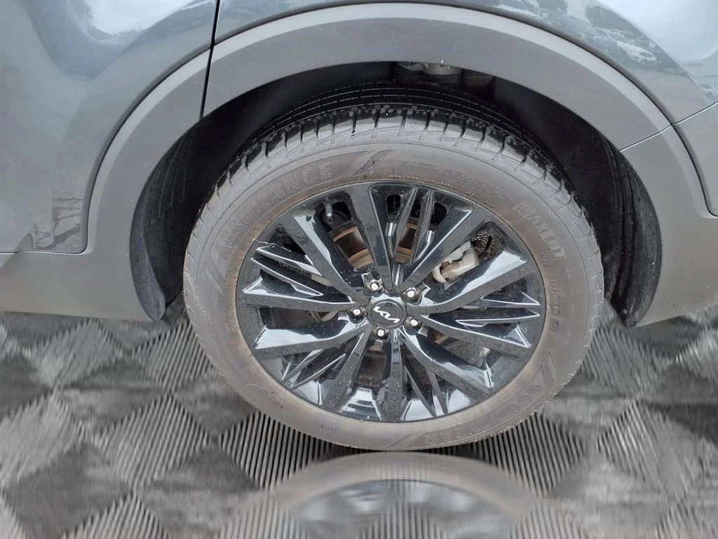 Used 2022 Gray Kia SX image 26
