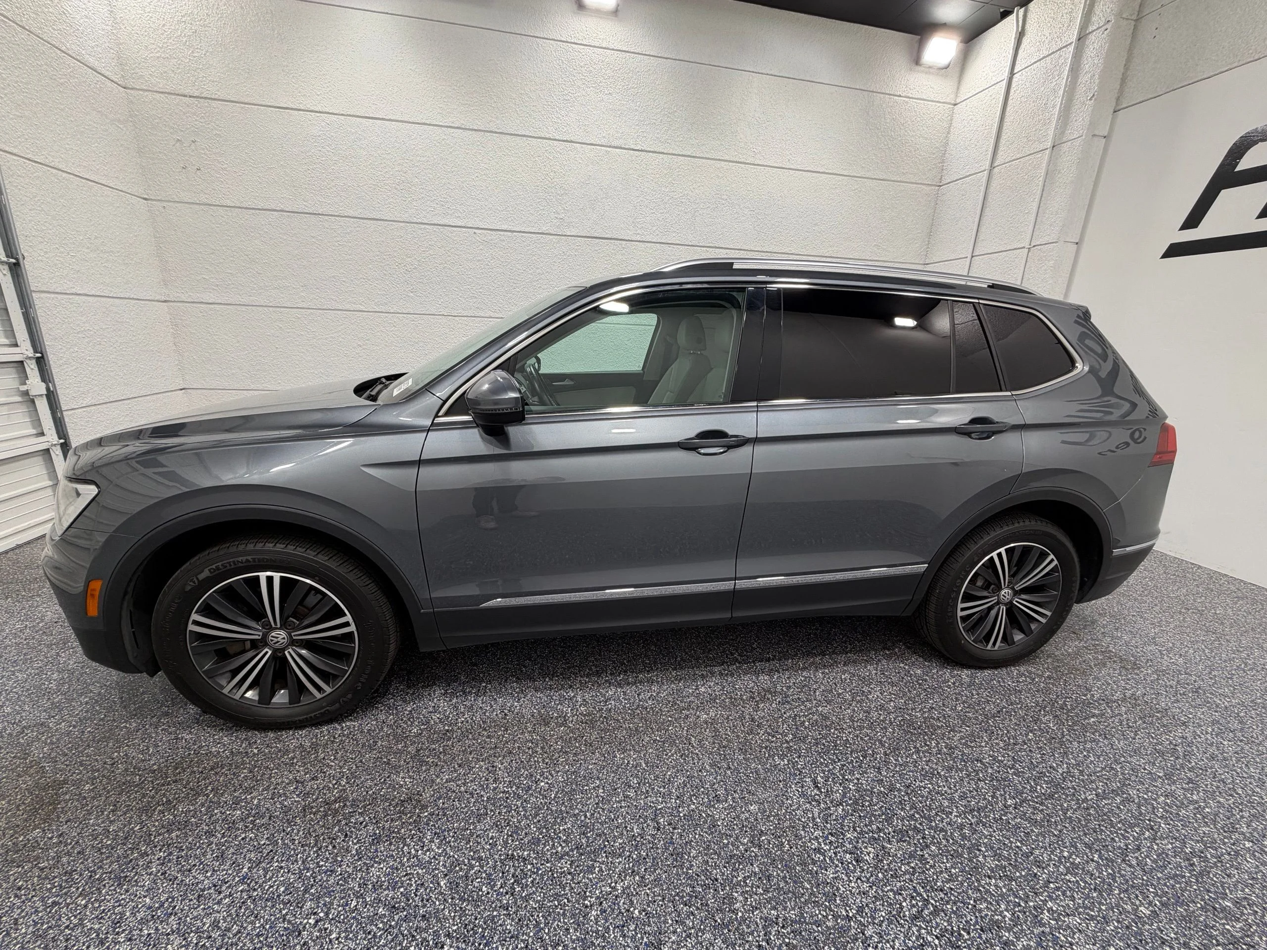 Used 2018 Volkswagen Tiguan SE with VIN 3VV3B7AX1JM008796 for sale in St. George, UT