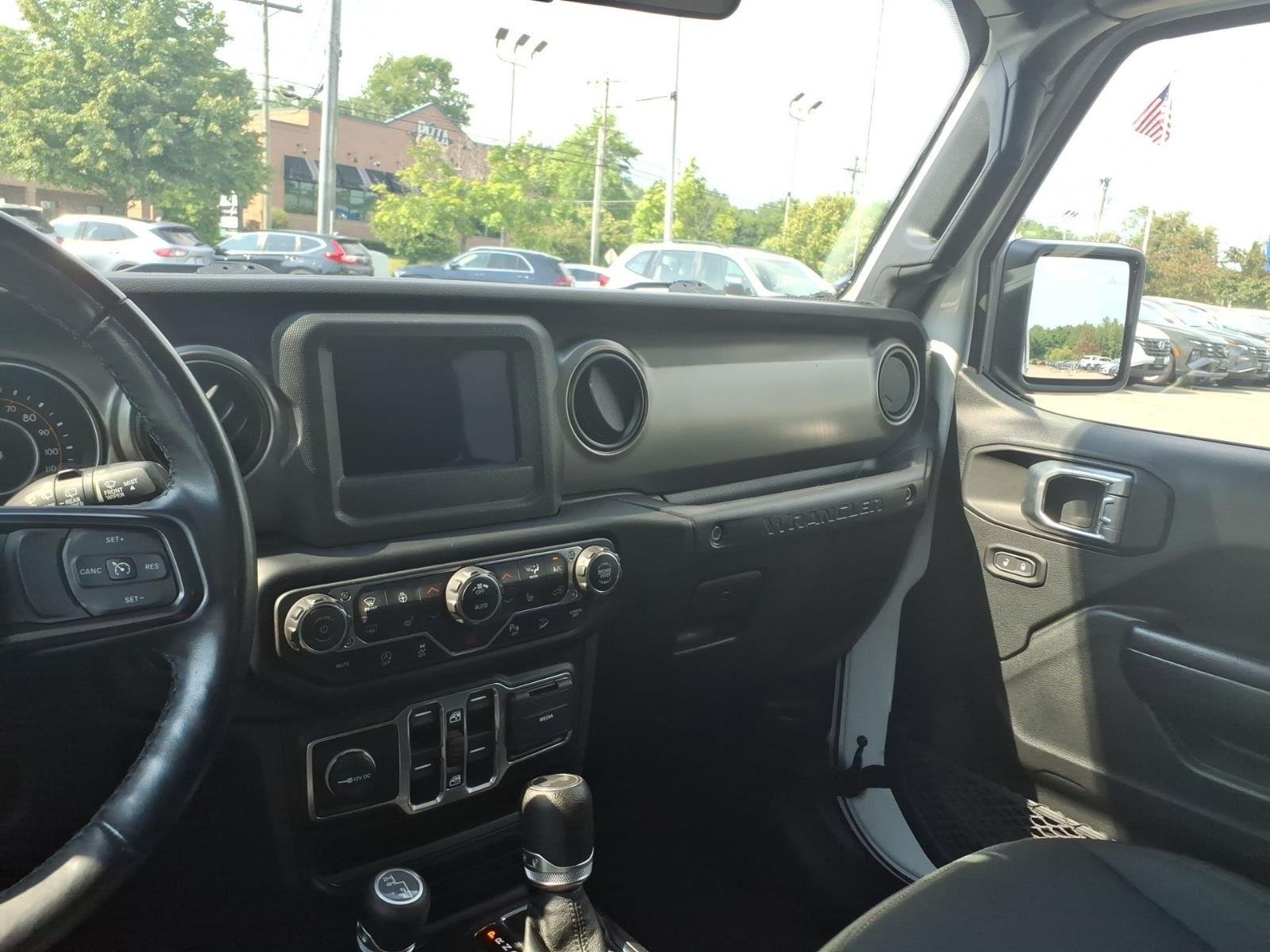 Used 2021 Bright White Clearcoat Jeep Unlimited Sport S image 21