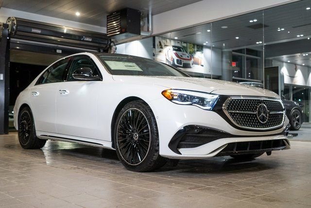 2026 Mercedes-Benz E-Class E450 4MATIC's photo