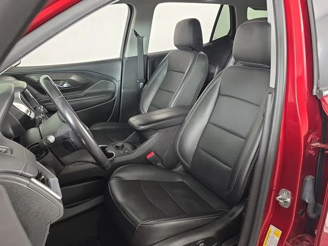 Used 2022 Cayenne Red Tintcoat GMC SLT image 16