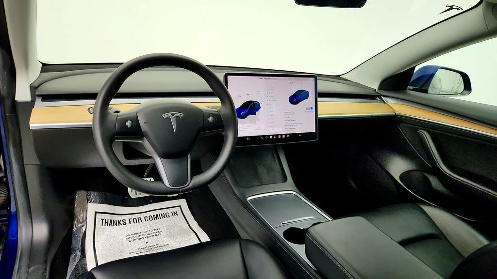 Used 2022 Deep Blue Metallic Tesla Performance AWD image 12