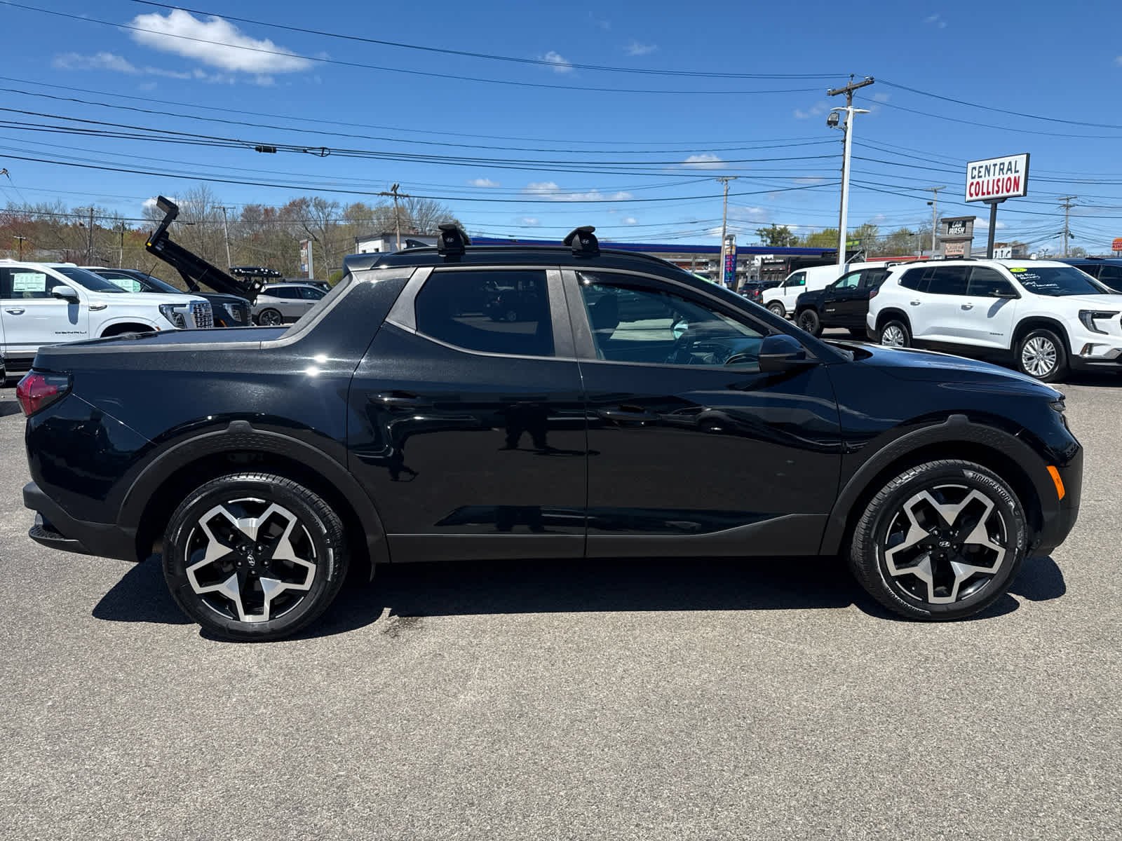 Used 2023 Black Hyundai Limited image 6