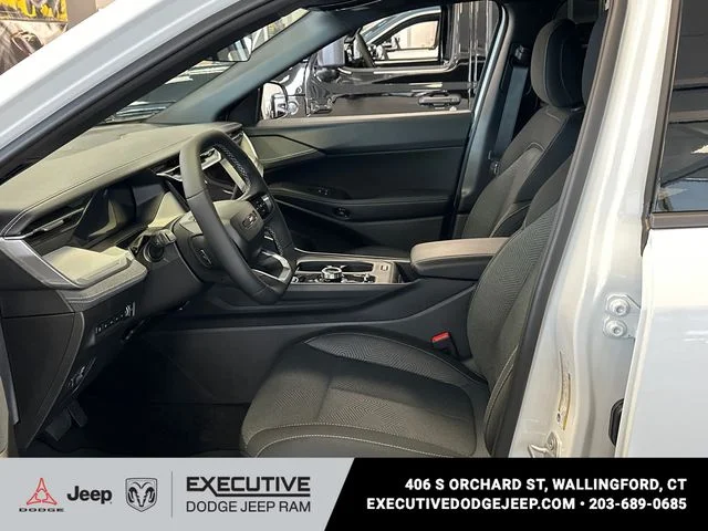 New 2026 Bright White Clear-Coat Exterior Paint Jeep Laredo image 8