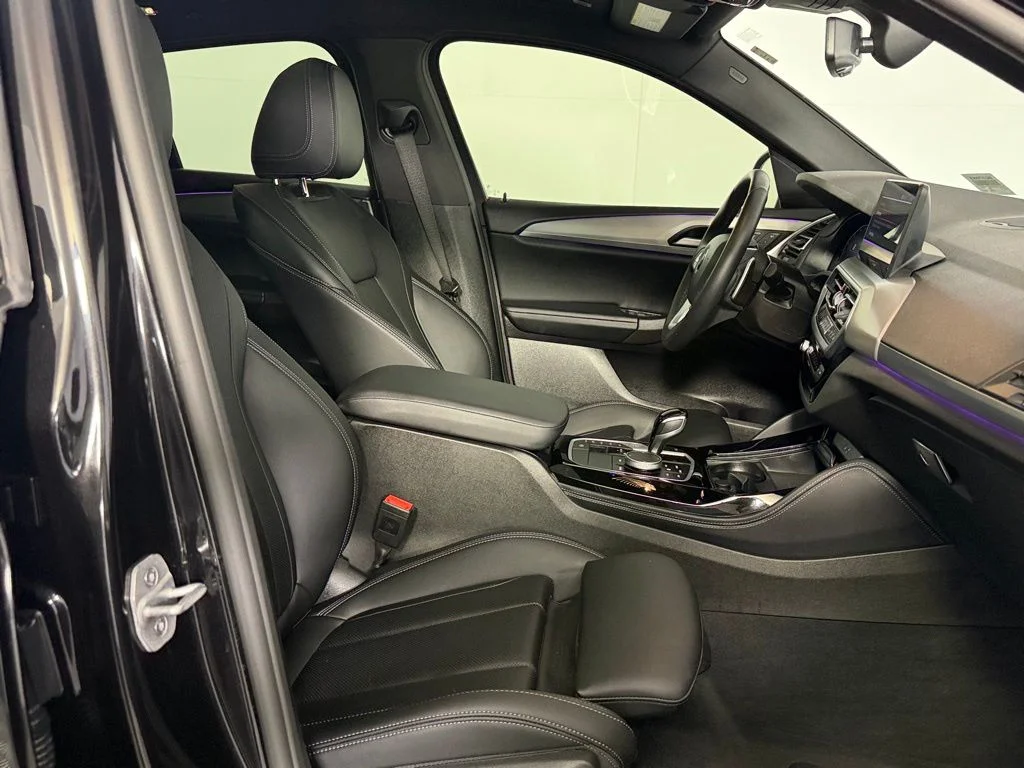 Certified Used 2025 Black BMW xDrive30i image 30