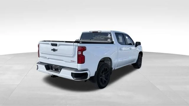 Used 2023 White Chevrolet RST image 8