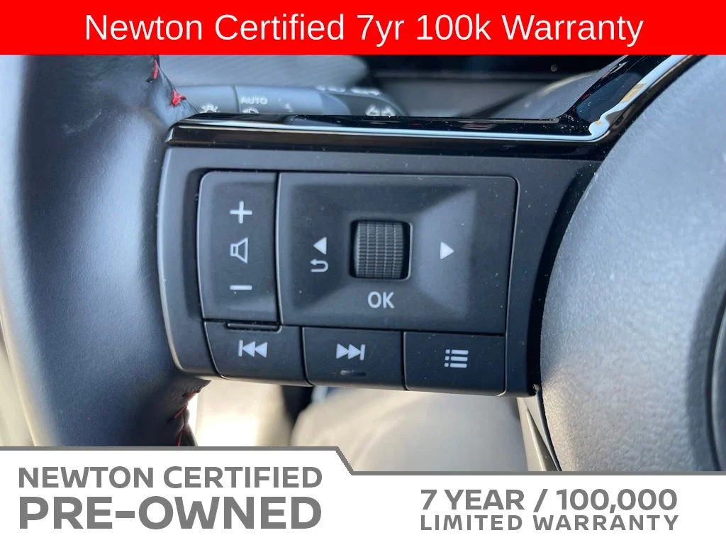 Certified Used 2025 Aspen White/Super Black Nissan SR image 25