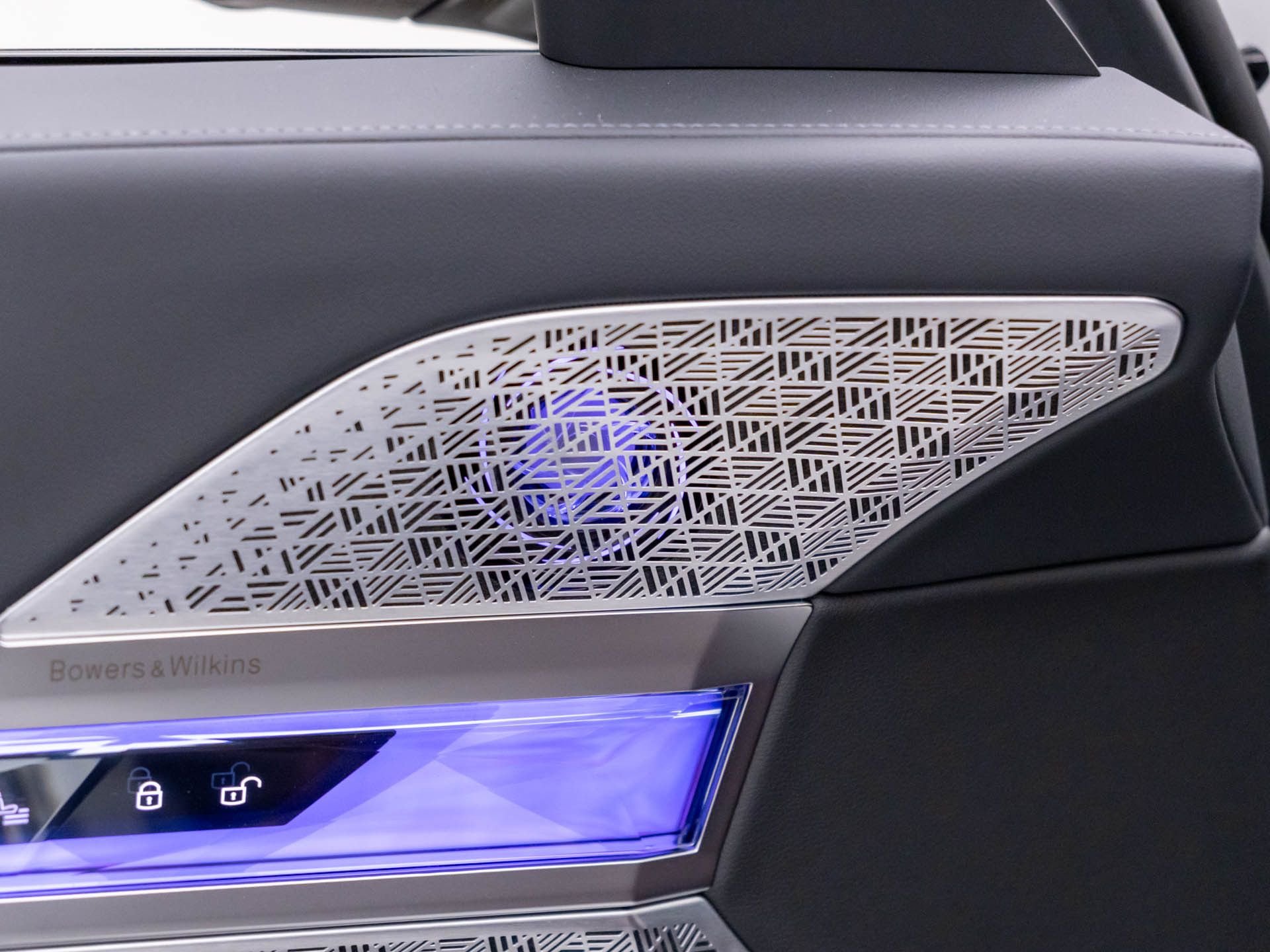 New 2026 Alpine White BMW 760i xDrive image 13
