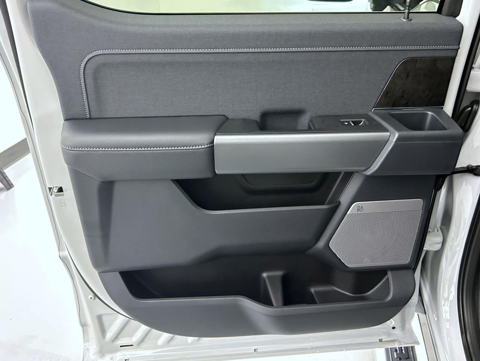 New 2026 Avalanche Ford Lariat image 20