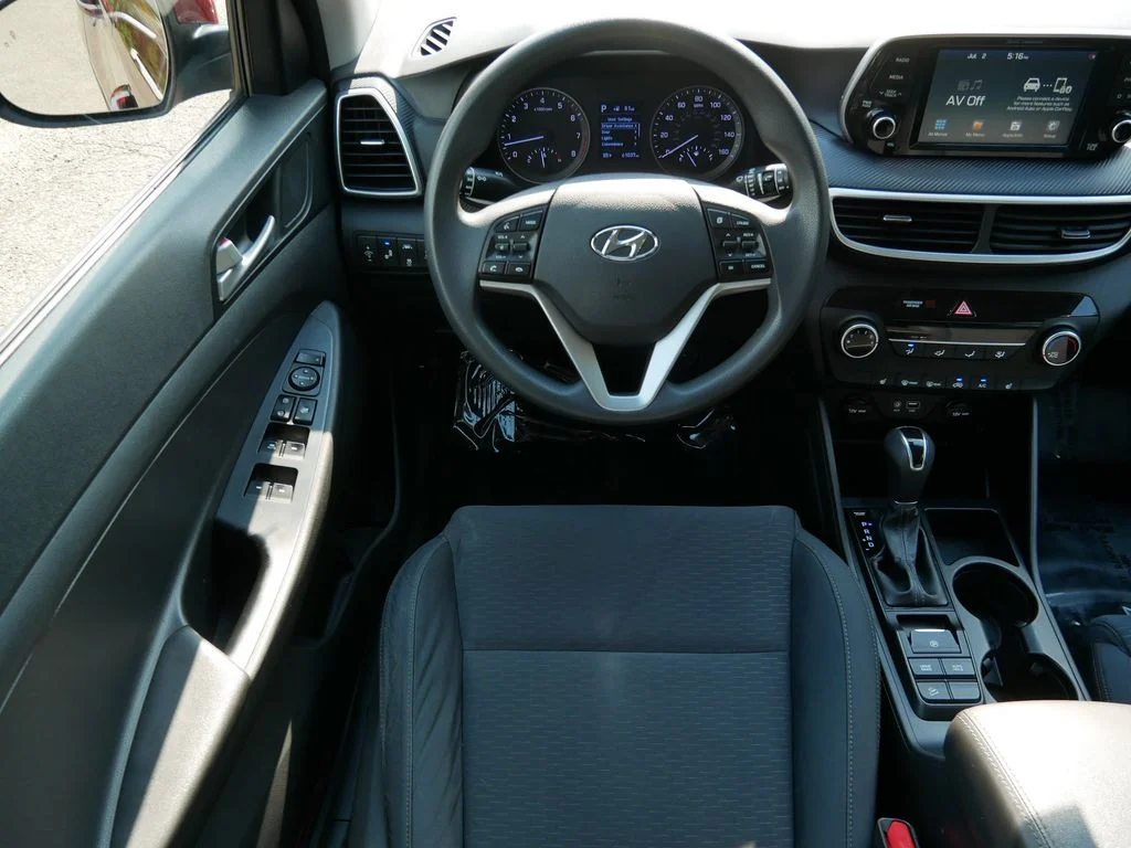 Used 2020 Red Hyundai Value image 12