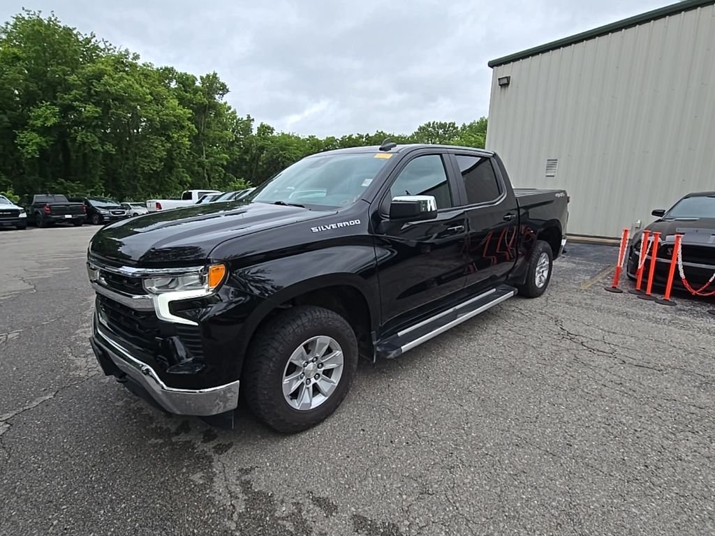 Used 2024 Chevrolet Silverado 1500 LT with VIN 3GCUDDED7RG222665 for sale in Kansas City