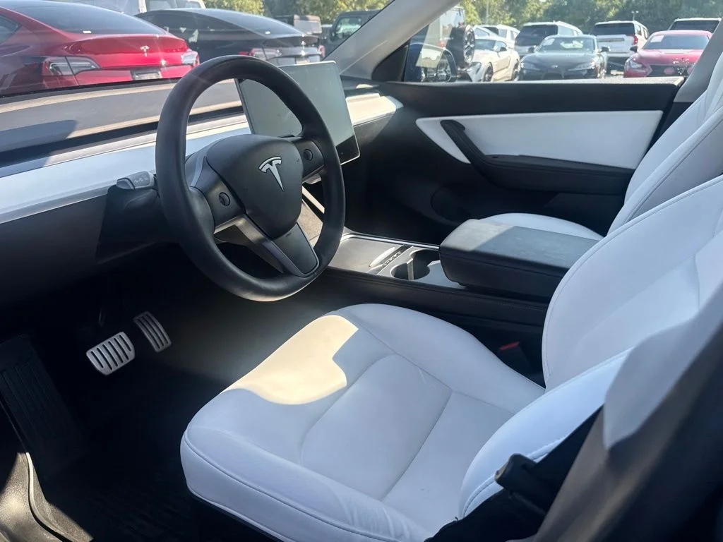 Used 2022 Blue Tesla Performance image 3