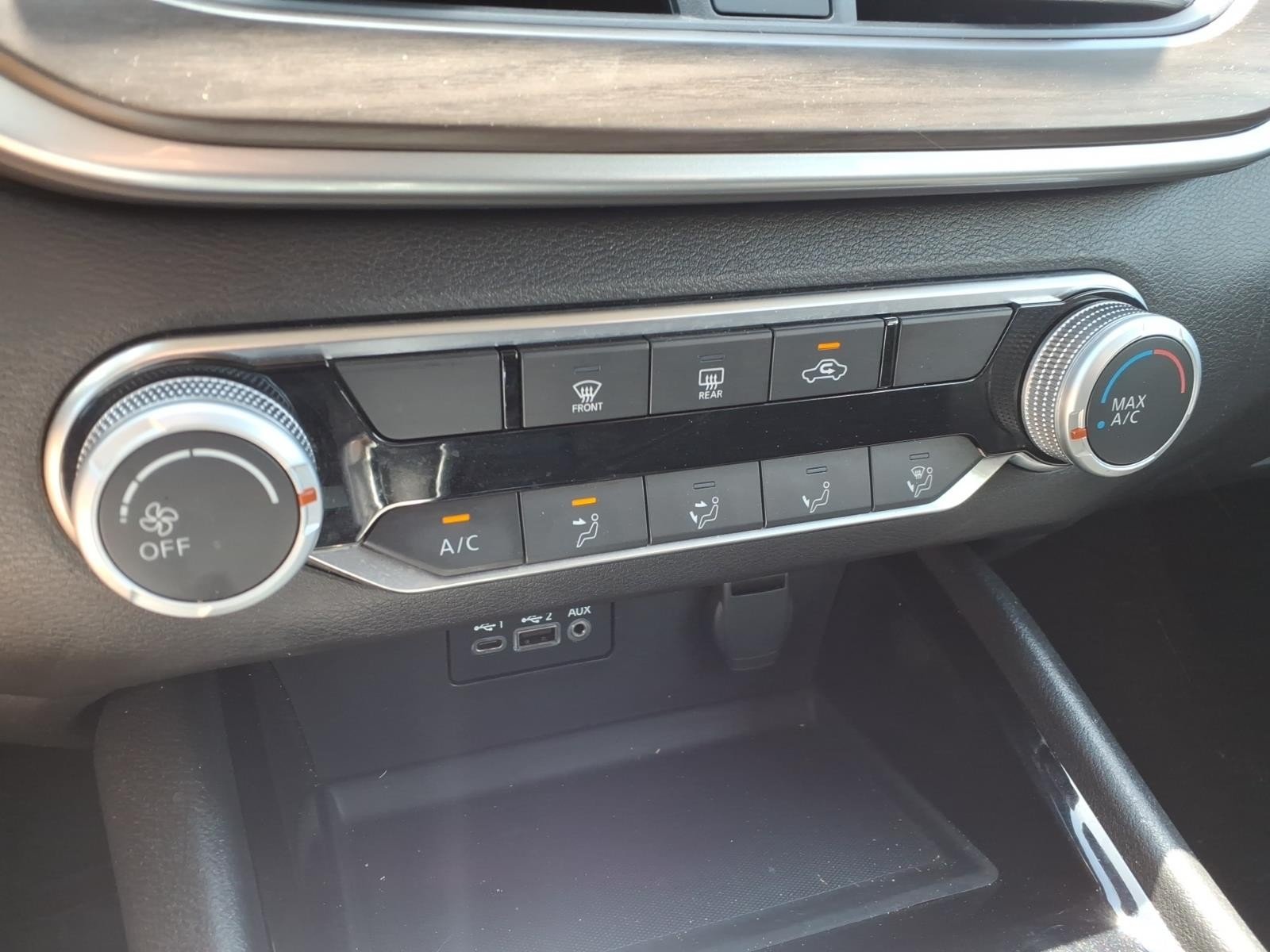2024 Nissan Altima 2.5 SV Silver at Robbins Nissan