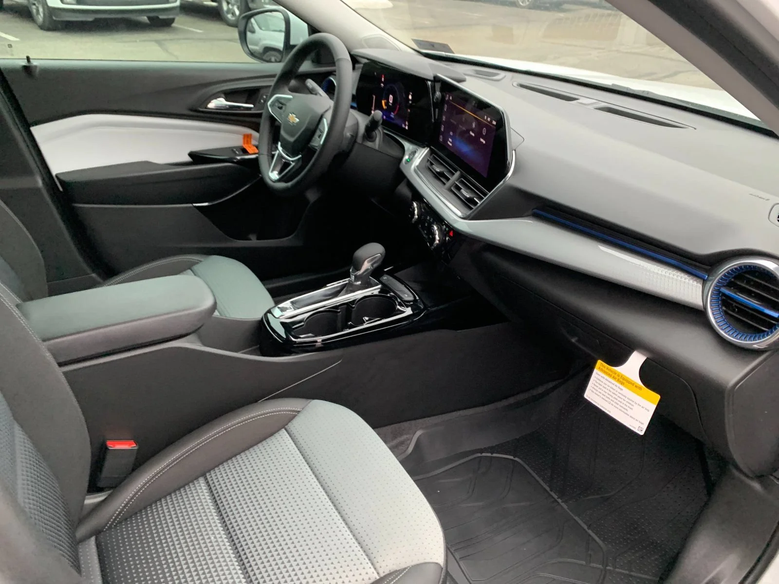 2026 Chevrolet Trax LT - Photo 16
