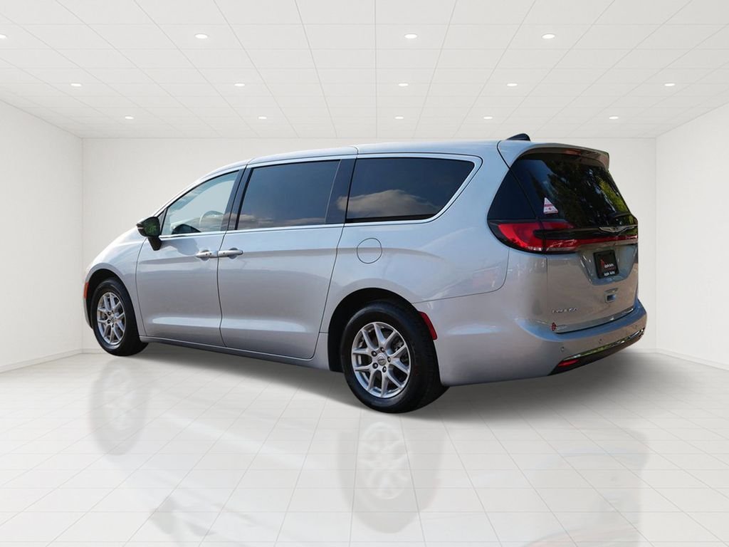 Certified Used 2024 Silver Chrysler Touring L image 4