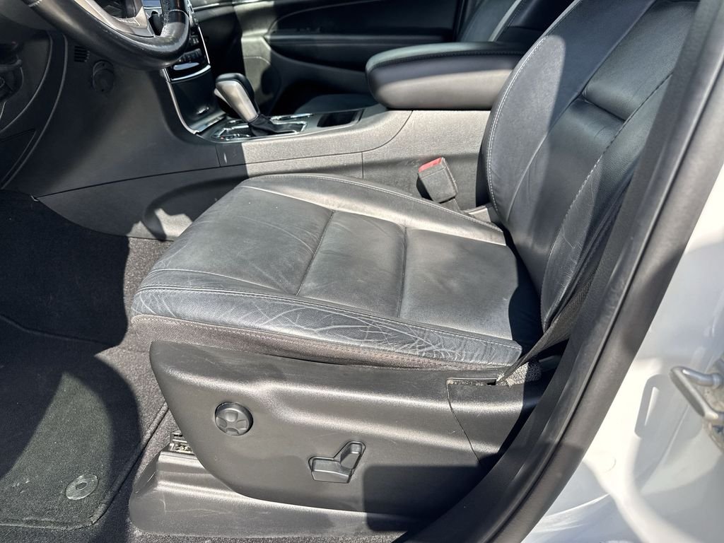 Used 2020 White Jeep Limited image 14
