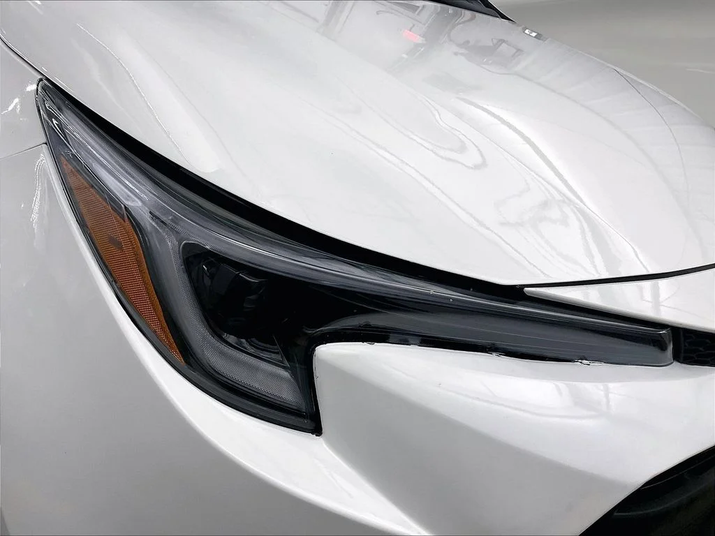 Used 2026 White Toyota LE image 33