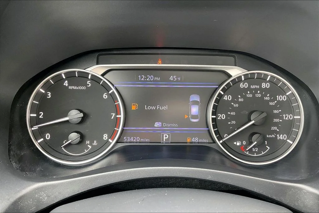 Used 2022 Gray Nissan 2.5 SV image 22