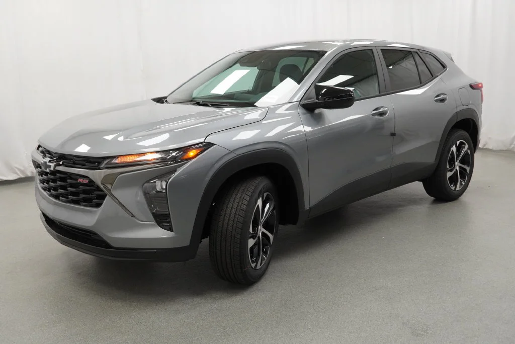 New 2026 Sterling Gray Metallic Chevrolet 1RS image 3