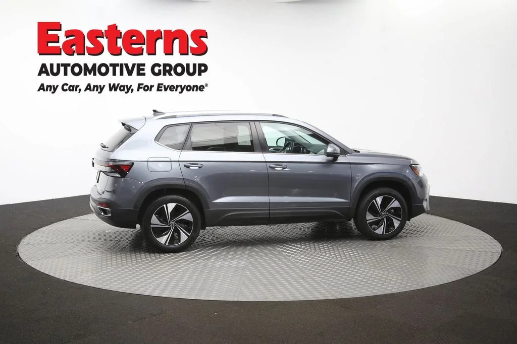 Used 2025 Gray Volkswagen 1.5T SE image 42