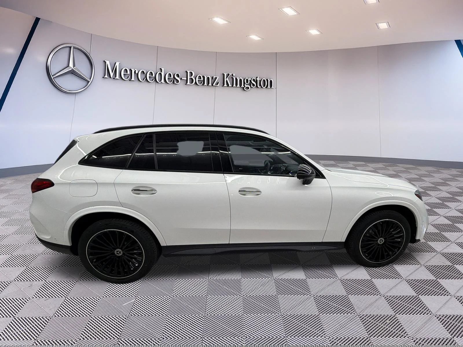 New 2027 White Mercedes-Benz GLC 300 image 4