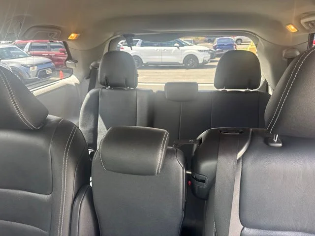 Used 2020 White Toyota SE image 12