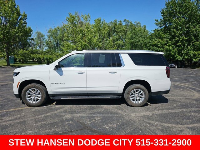 2025 Chevrolet Suburban LS