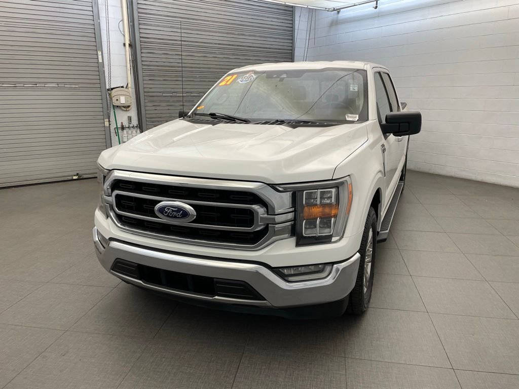 Used 2021 White Ford XLT image 10