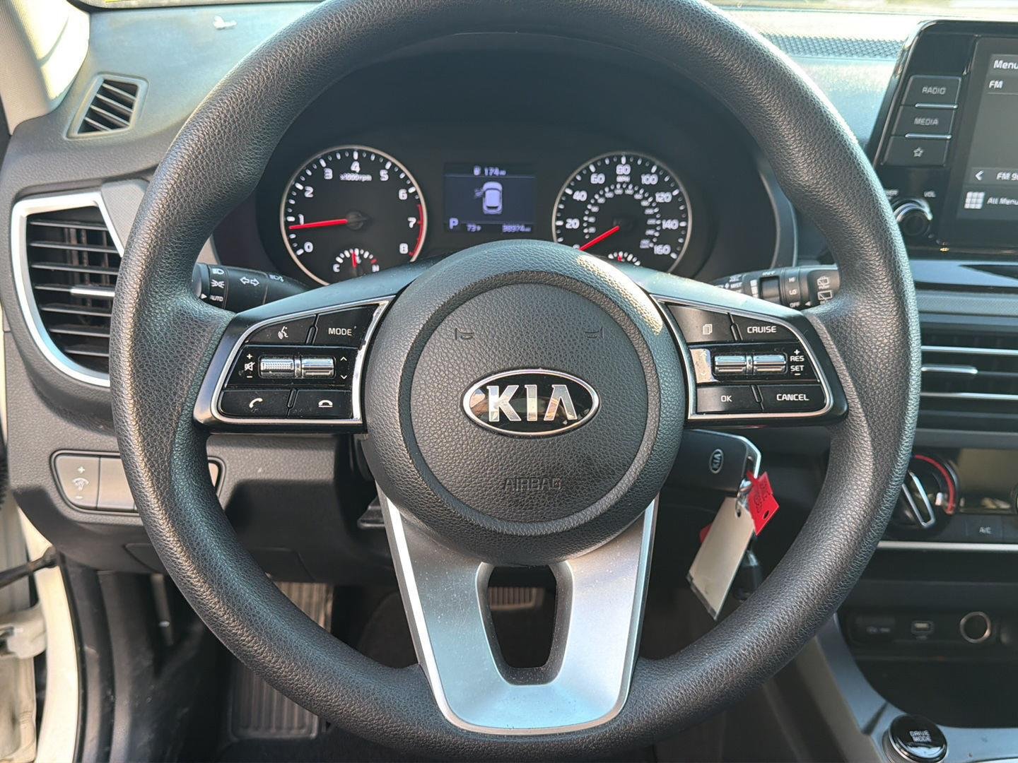 Used 2021 Snow White Pearl Kia LX image 17