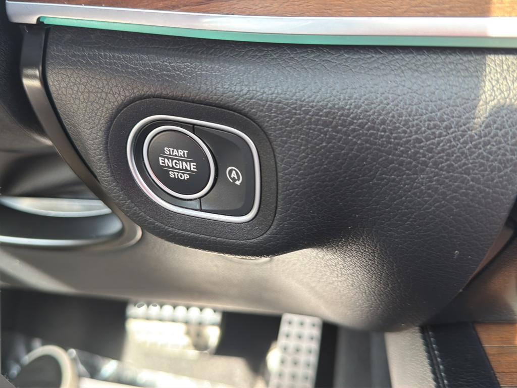 Used 2022 Black Mercedes-Benz GLS 450 image 13