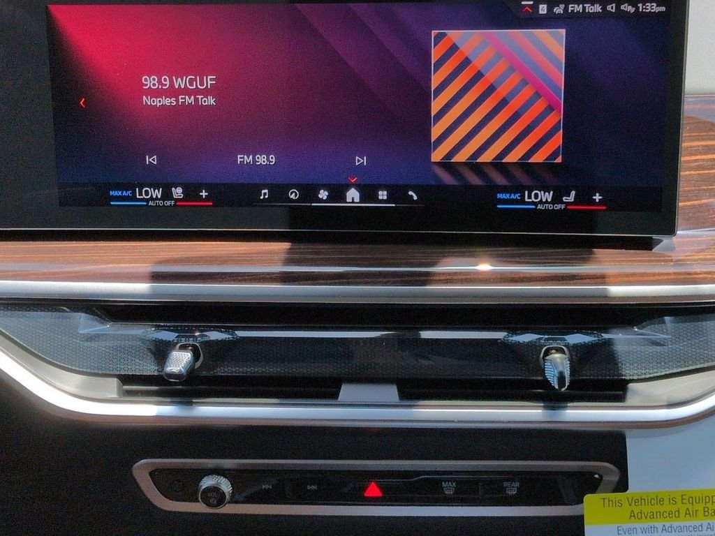 New 2026 Alpine White BMW xDrive40i image 18