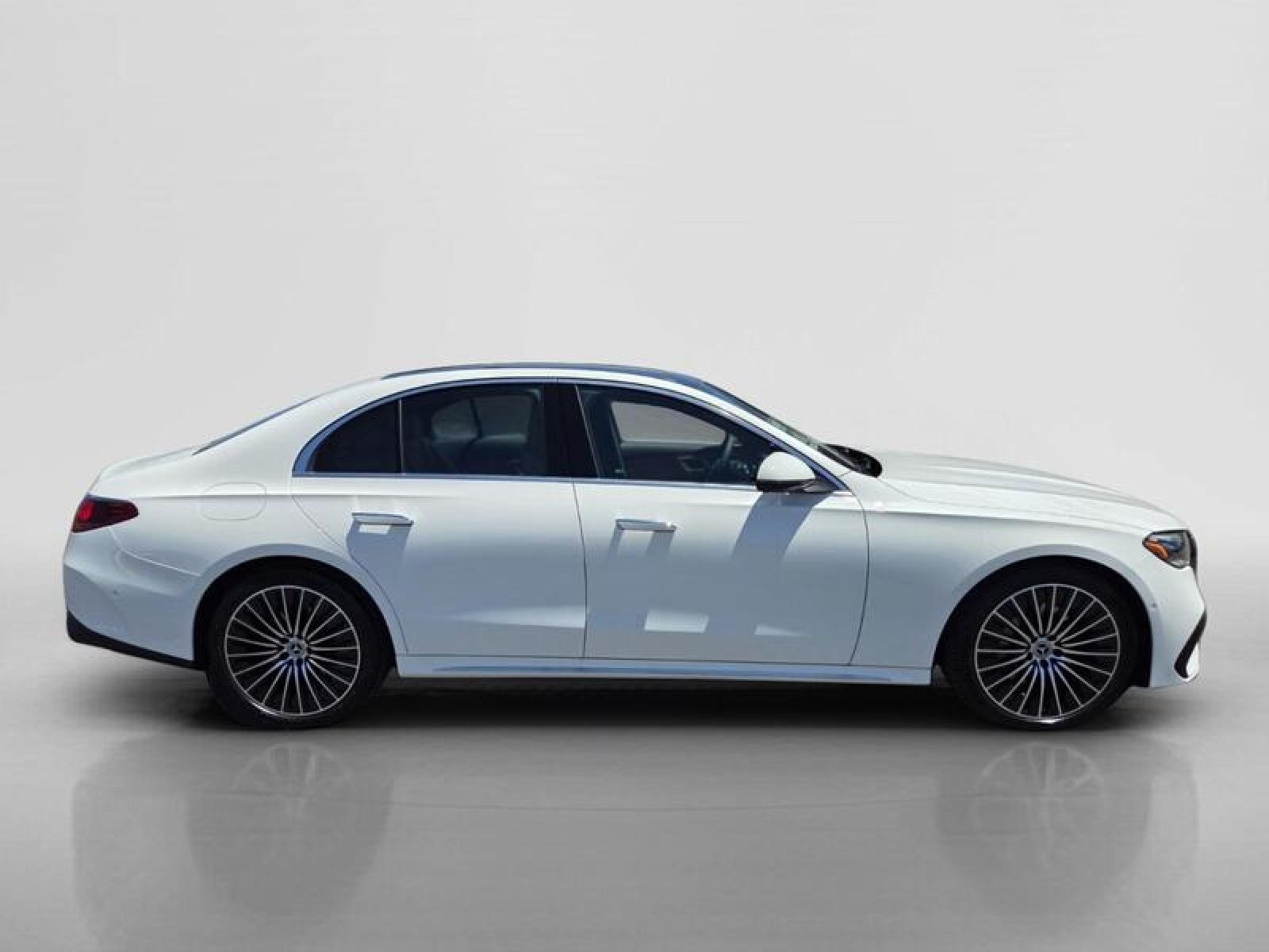 New 2026 Polar White Mercedes-Benz E 350 RWD Sedan image 6