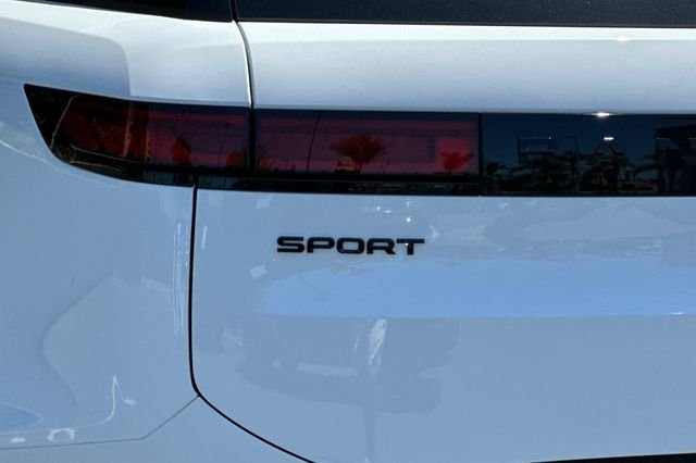 New 2026 Fuji White Land Rover SE image 26