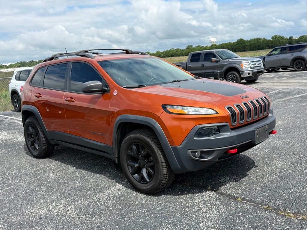 Used 2016 Orange Jeep Trailhawk image 2