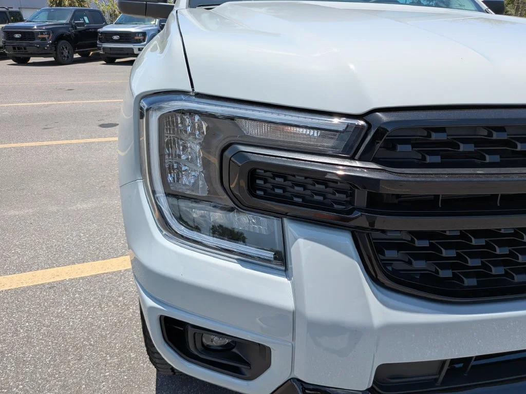 New 2026 Avalanche Ford XLT image 9