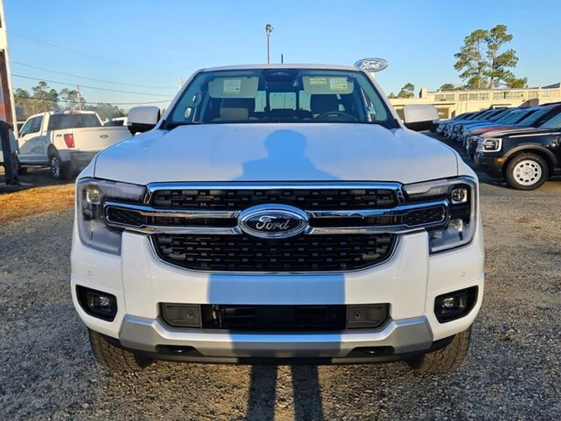 New 2025 Oxford White Ford LARIAT® image 2