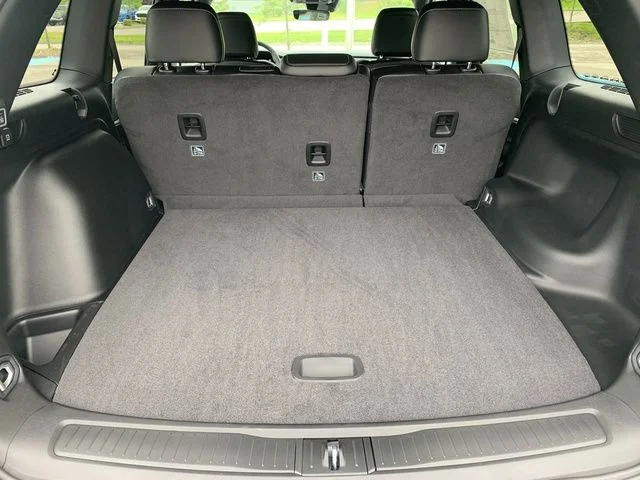 New 2026 Silver Zynith Jeep Altitude image 6