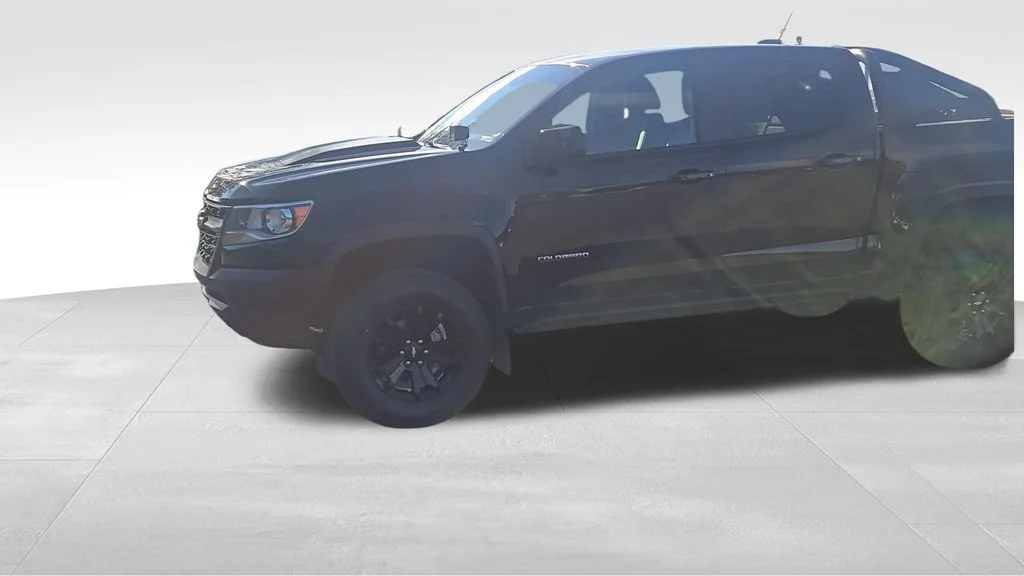 Used 2019 Black Chevrolet ZR2 image 4