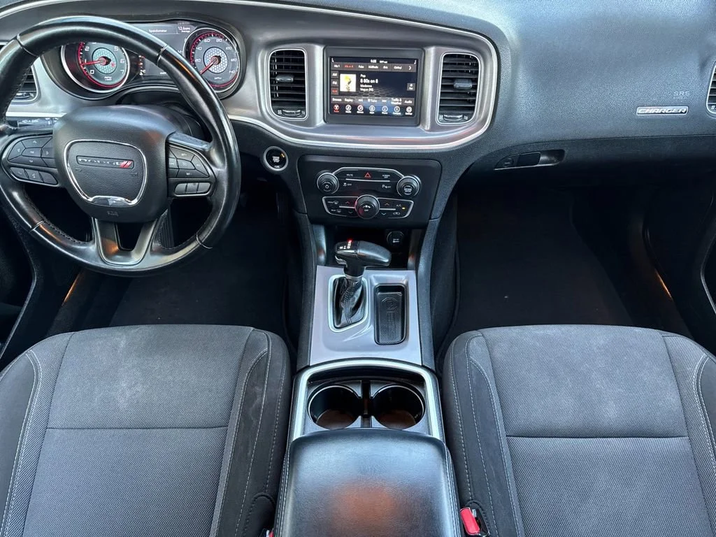 Used 2022 White Dodge SXT RWD image 14