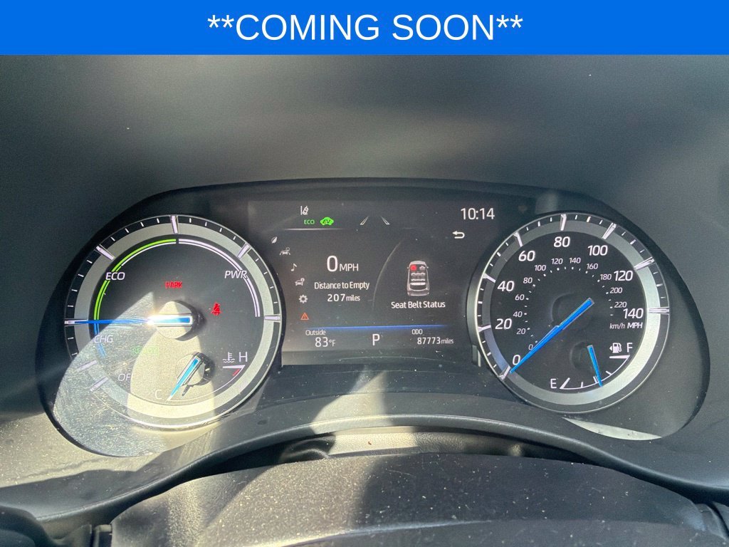 Used 2021 White Toyota XLE image 14