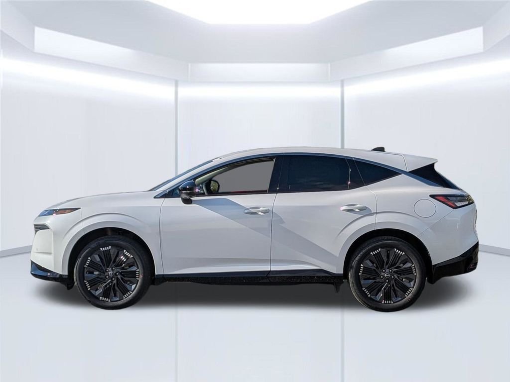 New 2026 White Nissan Platinum image 2