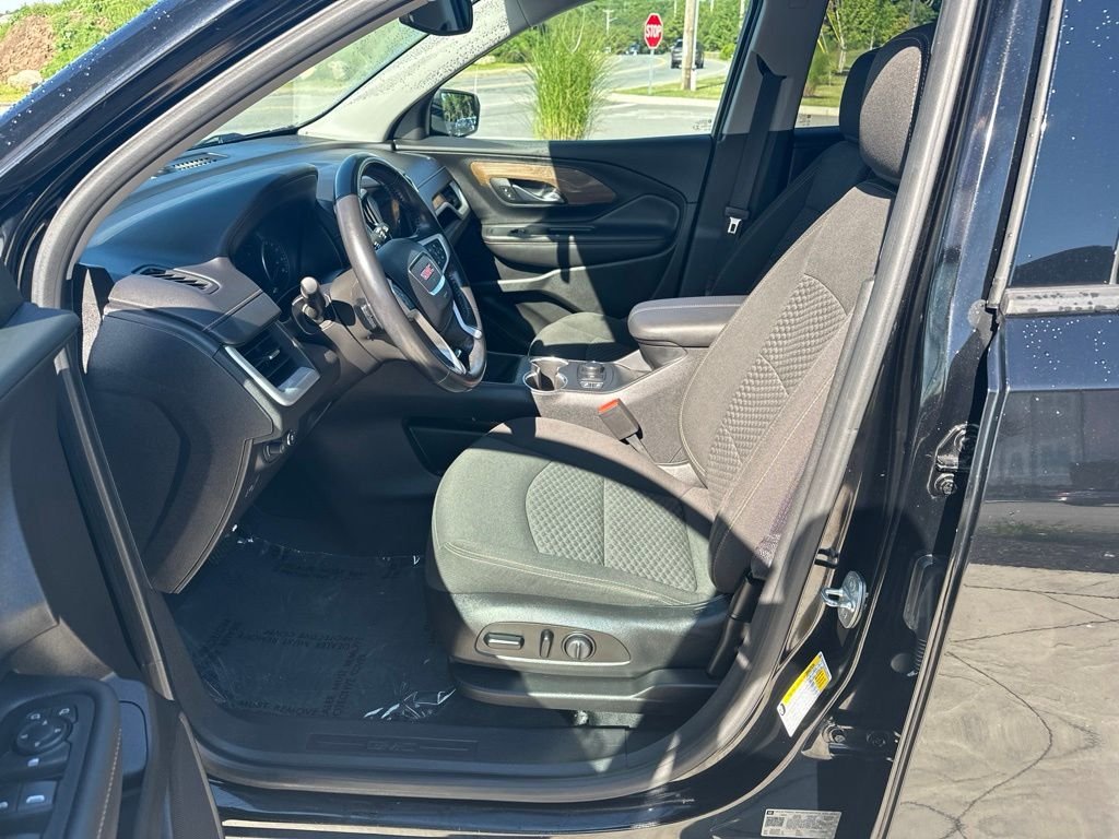 Used 2019 Black GMC SLE image 12